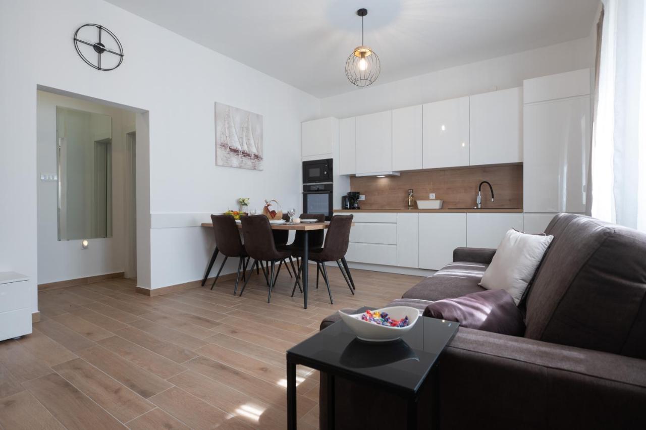 Apartments Batur ザダル エクステリア 写真