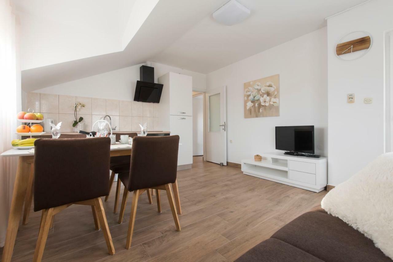 Apartments Batur ザダル エクステリア 写真